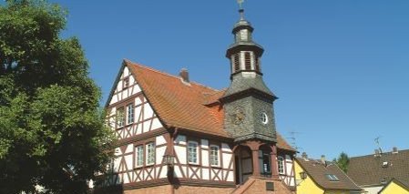 Rathaus Froschhausen.jpg