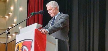 Dr. Daniell Bastian bei seiner Antrittsrede Dr. Daniell Bastian bei seiner Antrittsrede