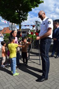 Blumen für den Polizeichef Blumen für den Polizeichef