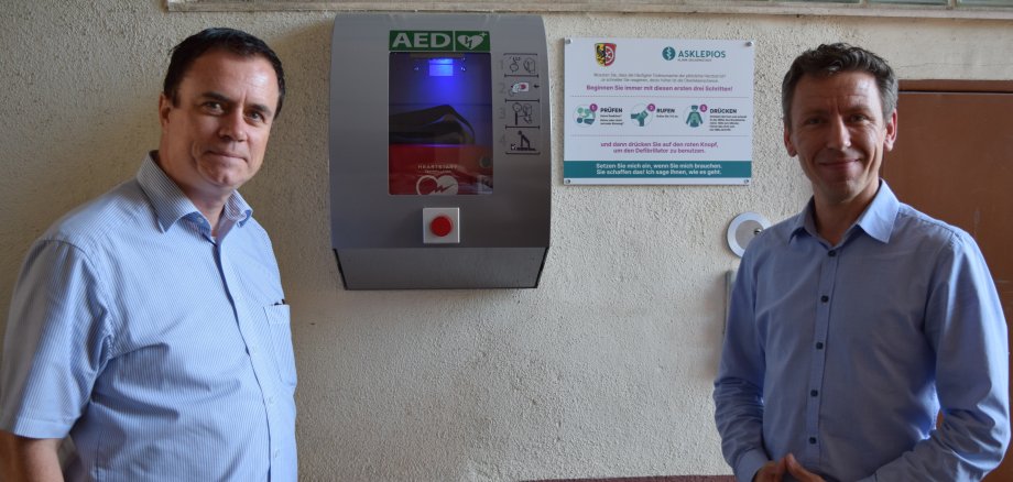 Bürgermeister Dr. Bastian mit dem Geschäftsführer der Asklepios Klinik Seligenstadt Uwe Jansen