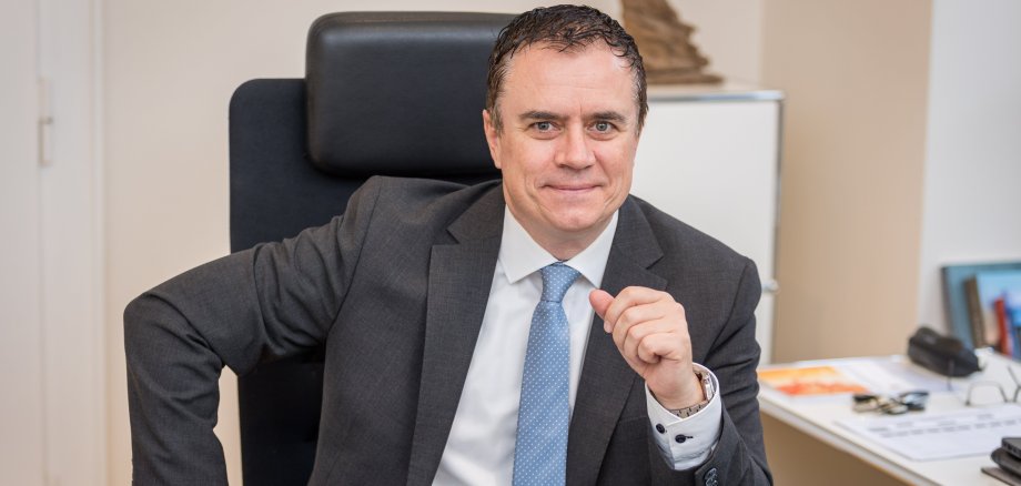 Bürgermeister Dr. Daniell Bastian