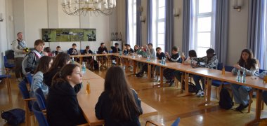 Im großen Sitzungssaal des Rathauses gab es Gelegenheit, Fragen zu stellen