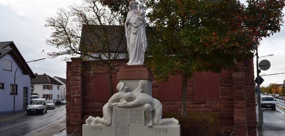Kriegerdenkmal in Froschhausen