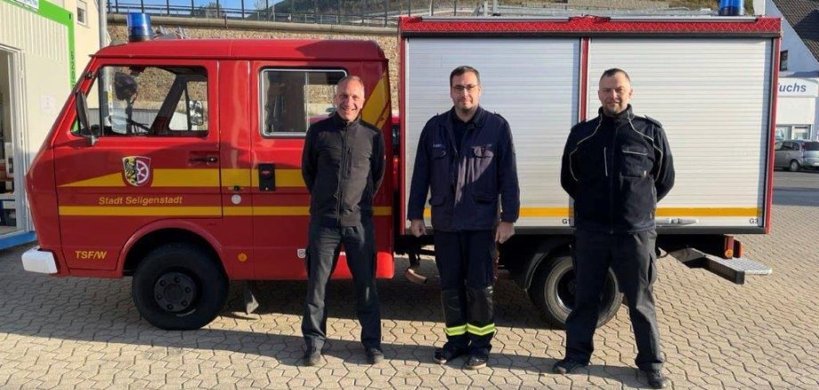 Feuerwehrfahrzeug Übergabe in Ahrweiler