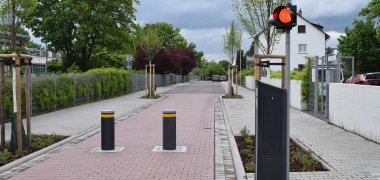 Poller im Bereich der Schulen