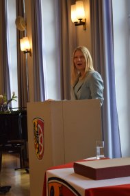 Preisträgerin Rublack bei der Ansprache