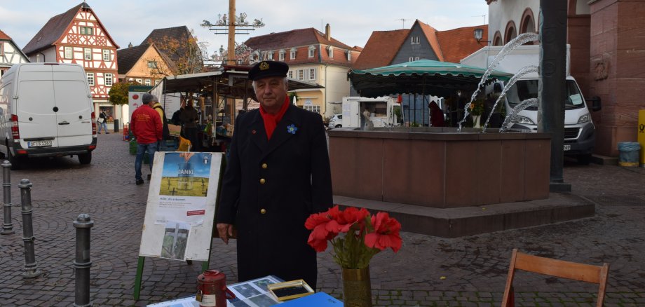 Sammelaktion für Pflege der Kriegsgräber ab 19. Oktober auf dem Marktplatz