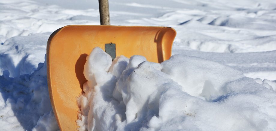 Schneeschaufel