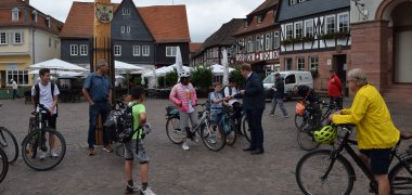 Ankunft auf dem Marktplatz Ankunft auf dem Marktplatz
