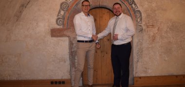 Thomas Lange mit Erstem Stadtrat Oliver Steidl im Romanischen Haus Thomas Lange mit Erstem Stadtrat Oliver Steidl im Romanischen Haus