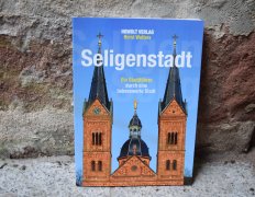 Ein Stadtführer Seligenstadt Howolt Verlag.JPG
