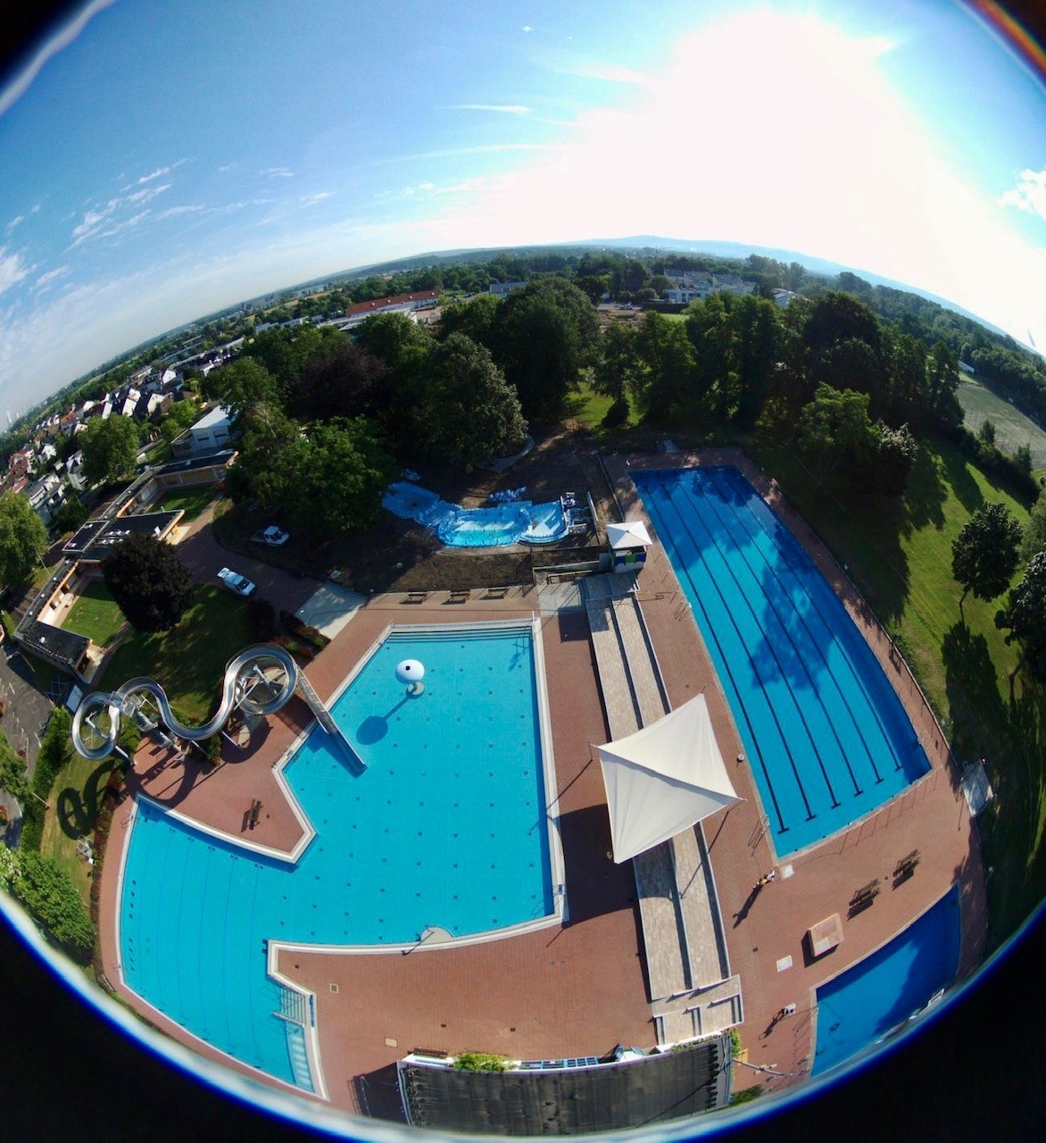 Schwimmbad von oben
