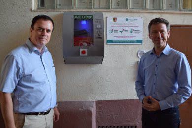 Bürgermeister Dr. Bastian mit dem Geschäftsführer der Asklepios Klinik Seligenstadt Uwe Jansen Bürgermeister Dr. Bastian mit dem Geschäftsführer der Asklepios Klinik Seligenstadt Uwe Jansen