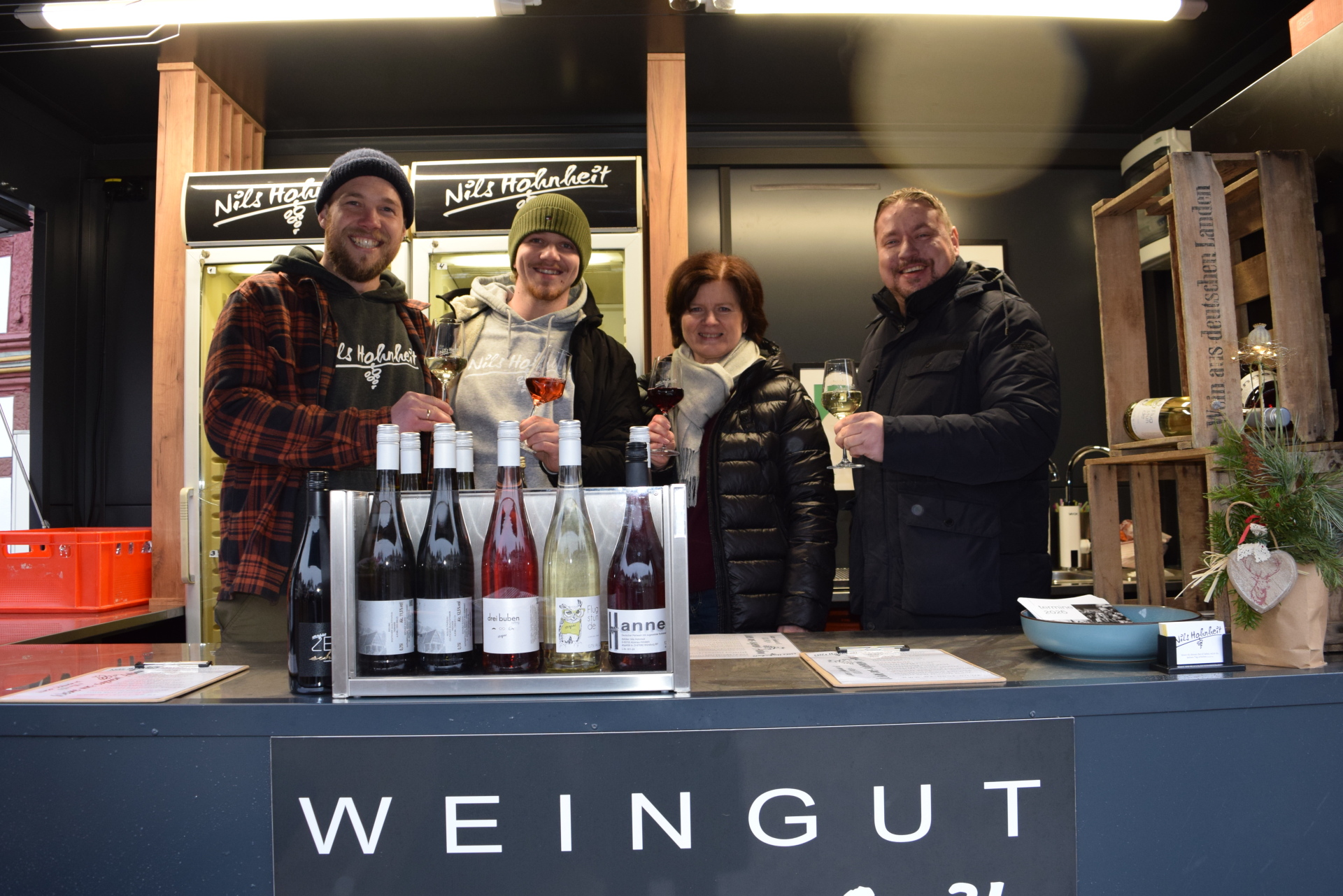 Firmenschild Weingut Nils Hohnheit