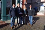 von links nach rechts: Wolfgang Reuter (Gewerbeverein), Dr. Ernst-Günter Graf und Monika Klinger (Stadtmarketing), Bürgermeister Dr. Bastian von links nach rechts: Wolfgang Reuter (Gewerbeverein), Dr. Ernst-Günter Graf und Monika Klinger (Stadtmarketing), Bürgermeister Dr. Bastian