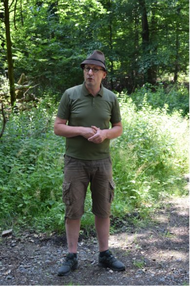 Waldführer Mathias Neubauer Waldführer Mathias Neubauer