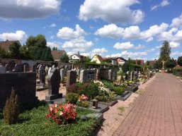 Friedhof Froschhausen.JPG