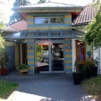 Foto von der Kita Niederfeld mit Eingangsbereich