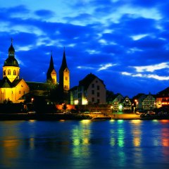 Basilika Mainansicht abends