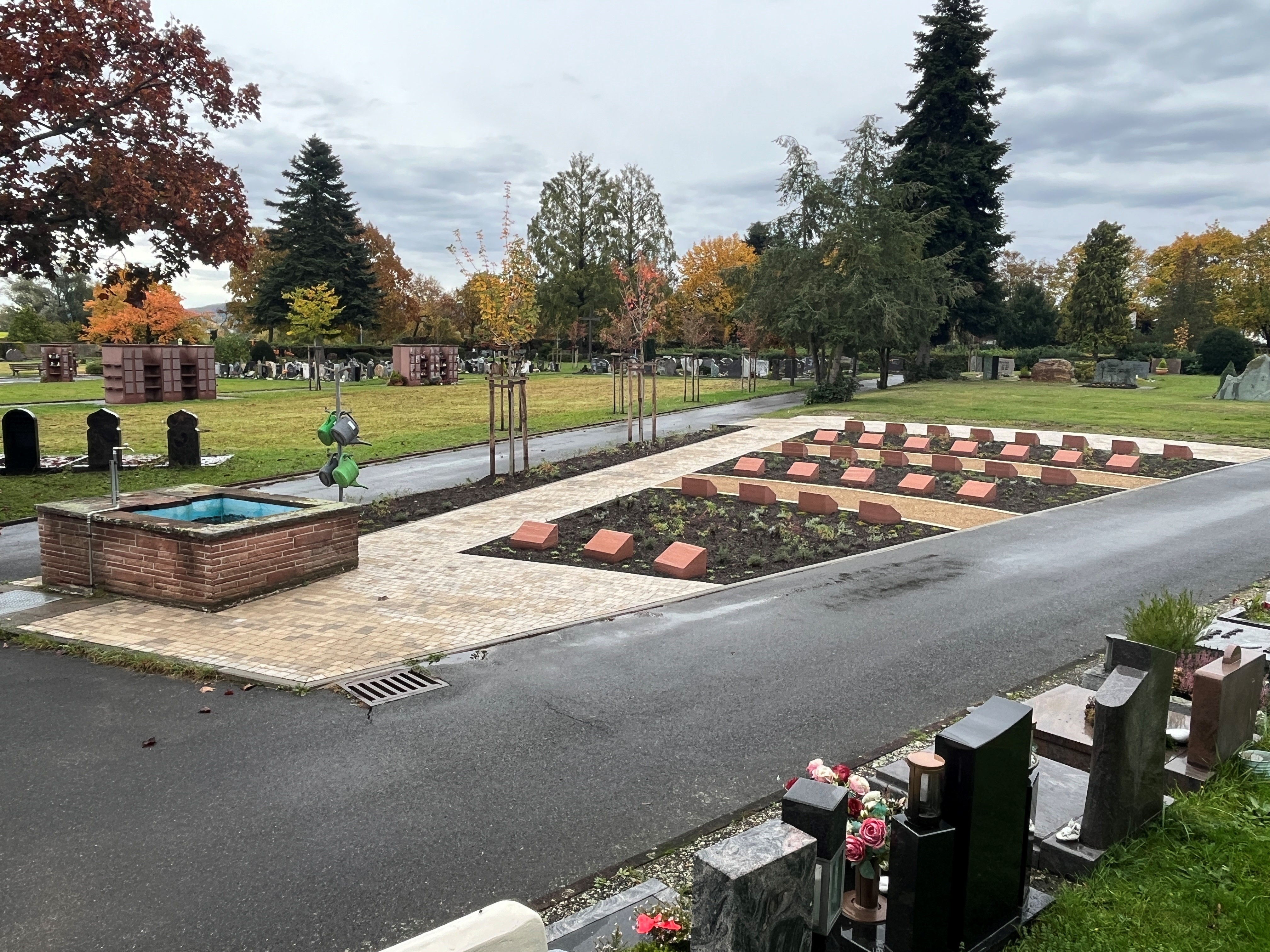 Urnen-Gemeinschaftsgrab neuer Friedhof