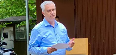 Bürgermeister Dr. Bastian bei der Kleintierzüchterehrung Bürgermeister Dr. Bastian bei der Kleintierzüchterehrung