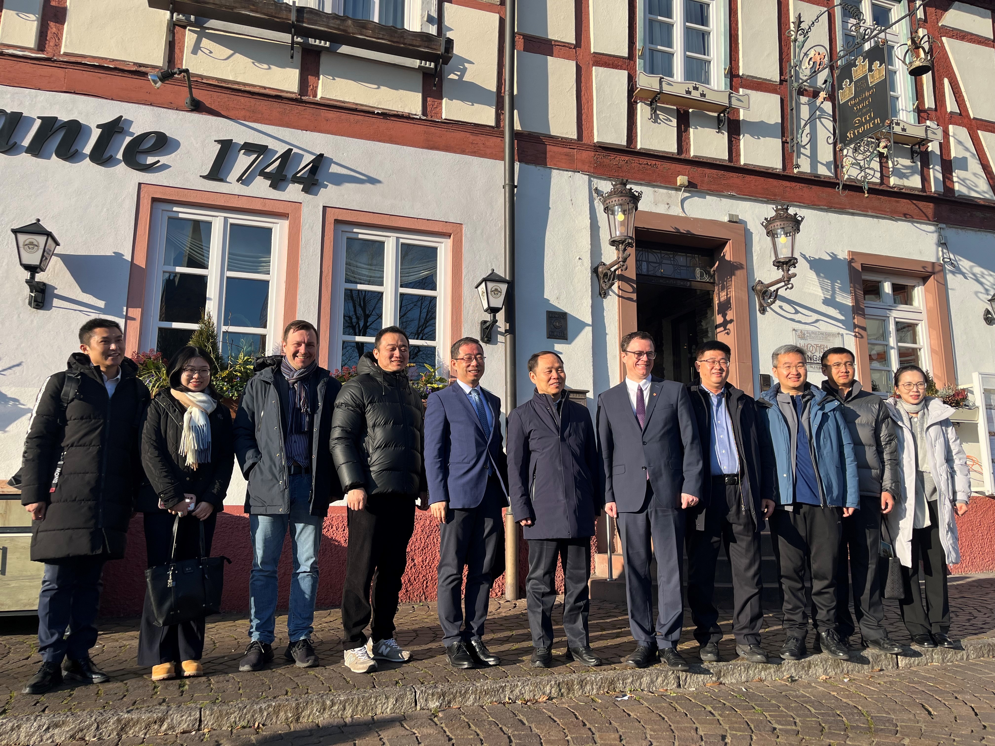 Die chinesische Delegation zu Besuch in der Einhardstadt