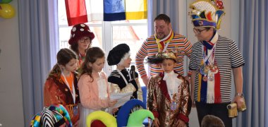 Emma Prinzenpaar mit Gefolge Emma Prinzenpaar mit Gefolge