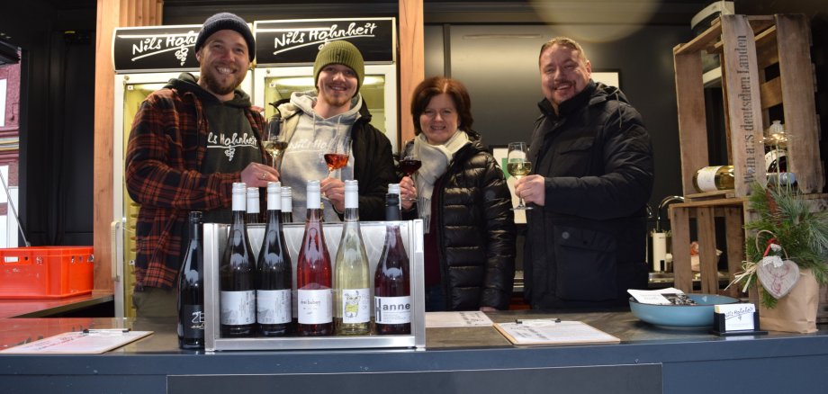 Firmenschild Weingut Nils Hohnheit