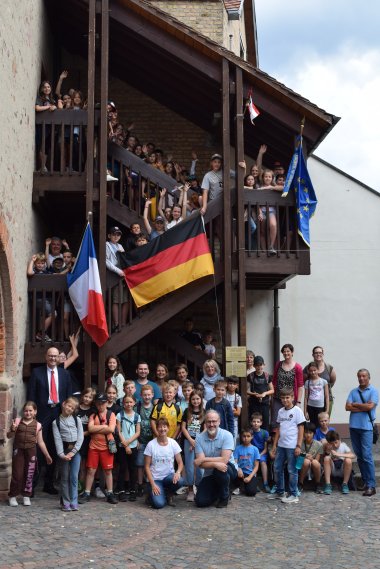 Grundschülerinnen und Schüler aus Triel zu Gast in der Einhardstadt