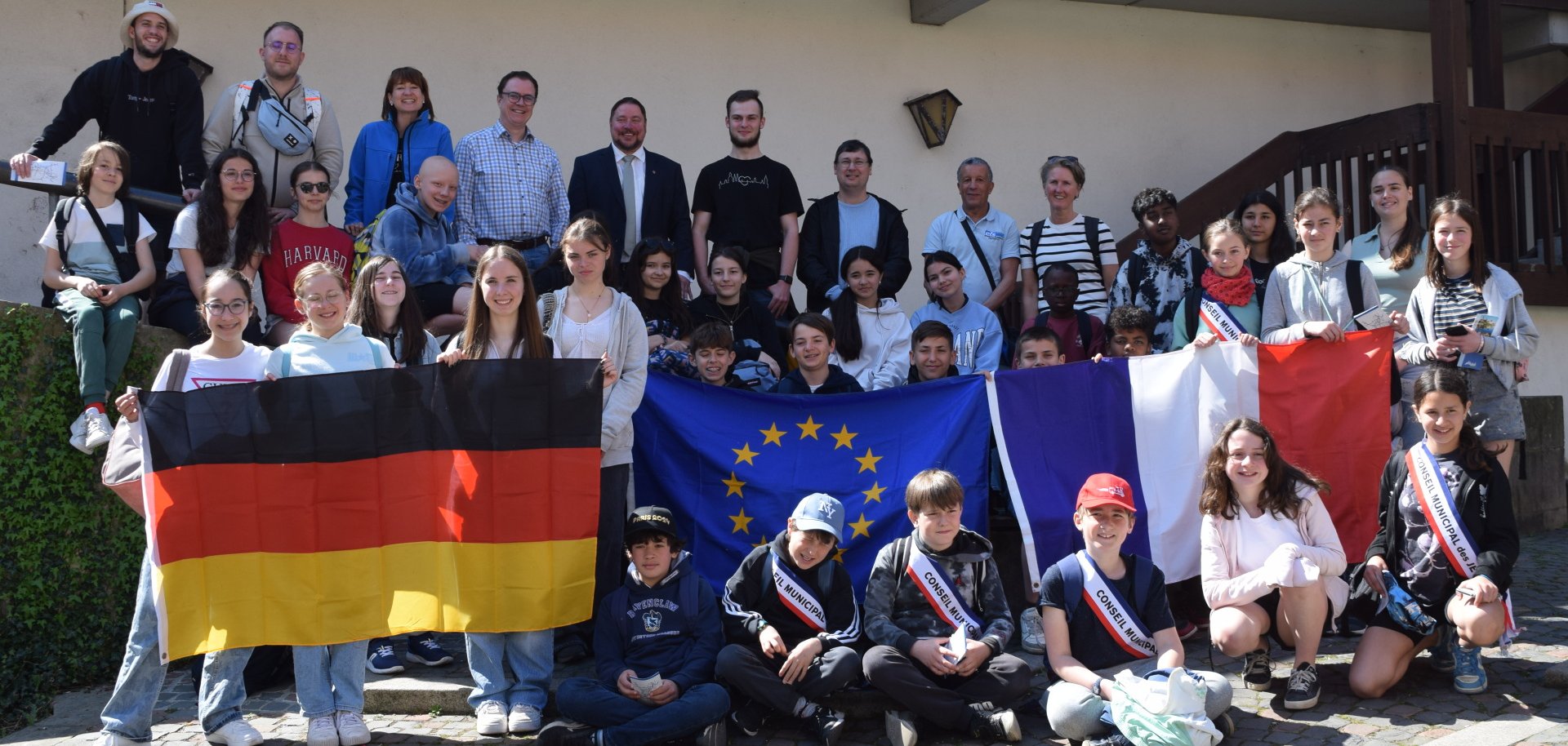 Zu Besuch in der Einhardstadt: Knapp 30 Jugendliche aus Frankreich