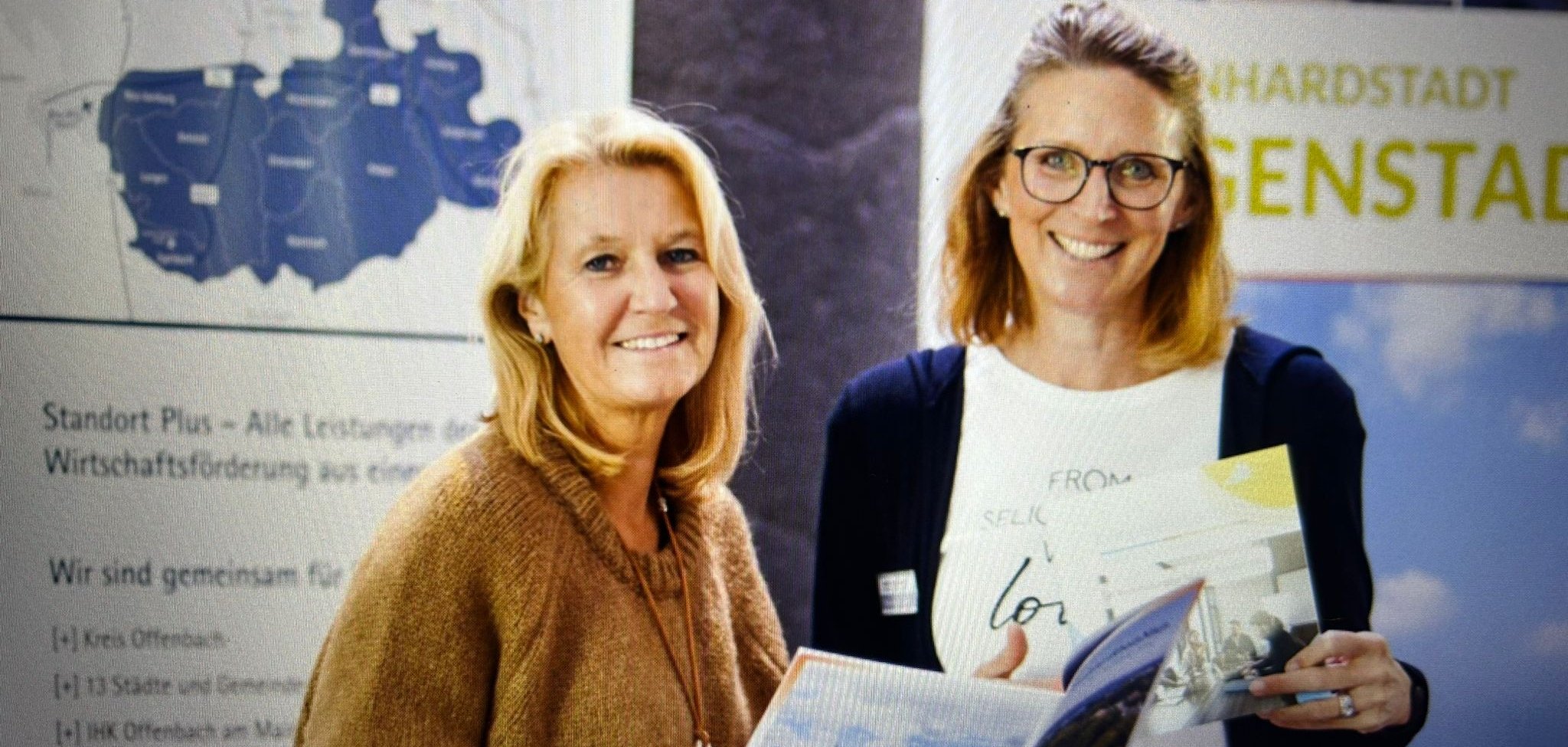 Konstanze Fritsch vom Kreis Offenbach mit Stefanie Zinn der Seligenstadt Marketing und Tourismus GmbH 