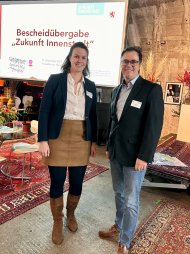Marie Servais mit Bürgermeister Dr. Bastian bei der Veranstaltung Zukunft Innenstadt