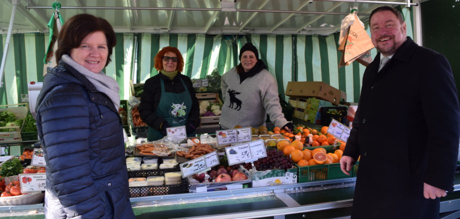 Oliver Steidl und Sabine Stürmer begrüßen offiziell