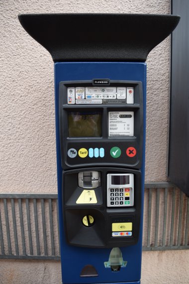 Neuer Parkscheinautomat am Marktplatz Neuer Parkscheinautomat am Marktplatz