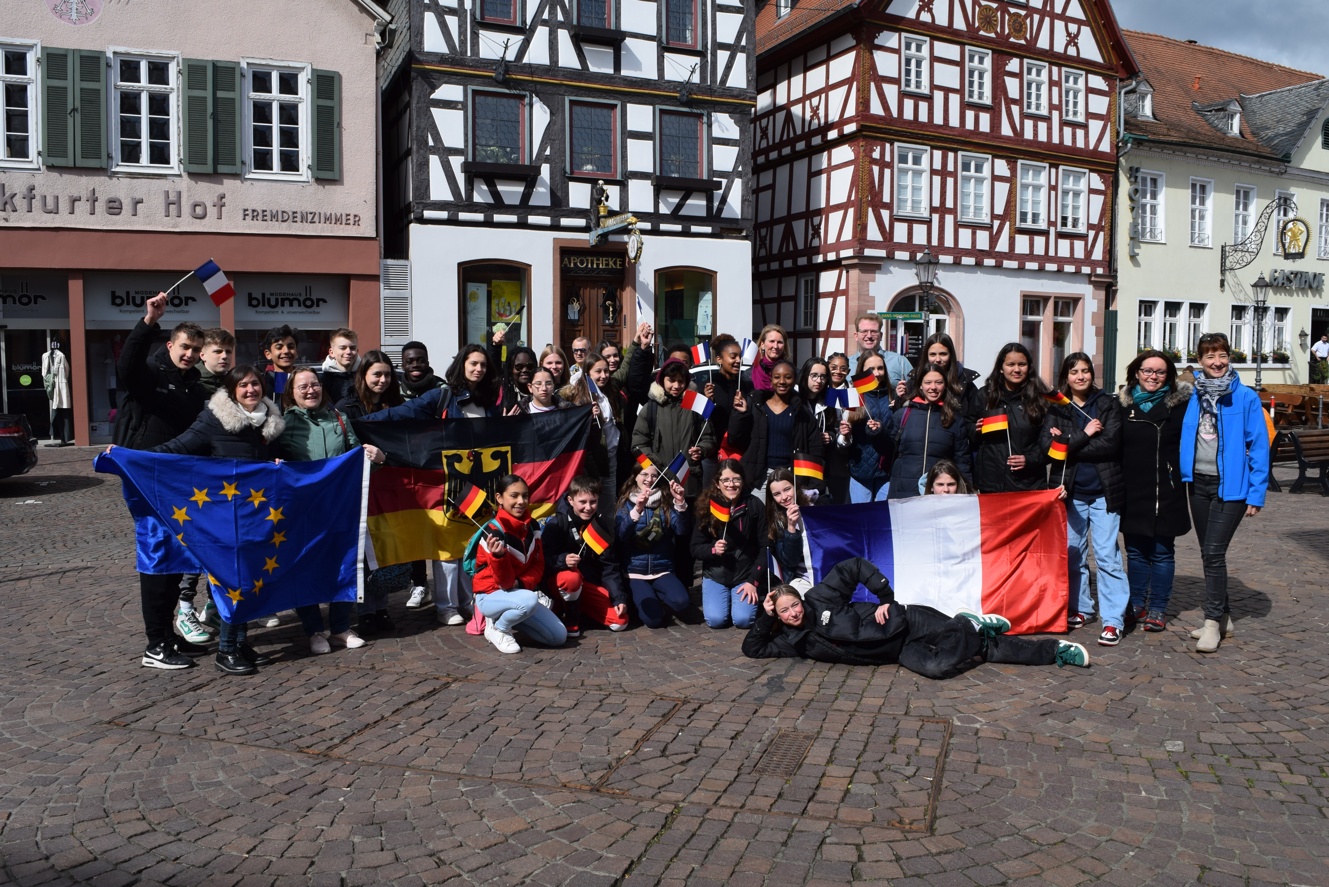 Schülergruppe aus Triel