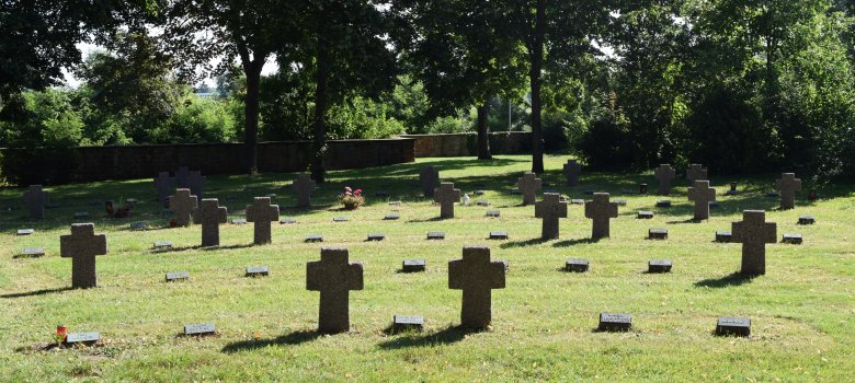 Soldatenfriedhof in Seligenstadt Soldatenfriedhof in Seligenstadt