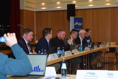 Stadtverordneter Thomas Lortz bei der Moderation