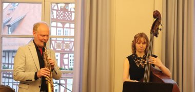 Stefan Weilmünster mit Tochter und Preisträgerin Paula Weilmünster Stefan Weilmünster mit Tochter und Preisträgerin Paula Weilmünster