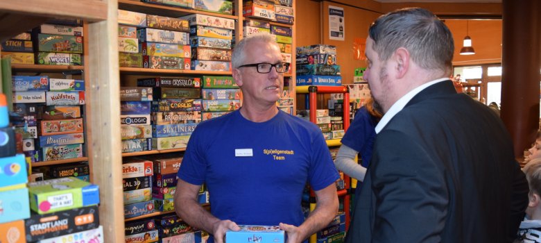 Steffen Wallraff im Gespräch mit Oliver Steidl Steffen Wallraff im Gespräch mit Oliver Steidl