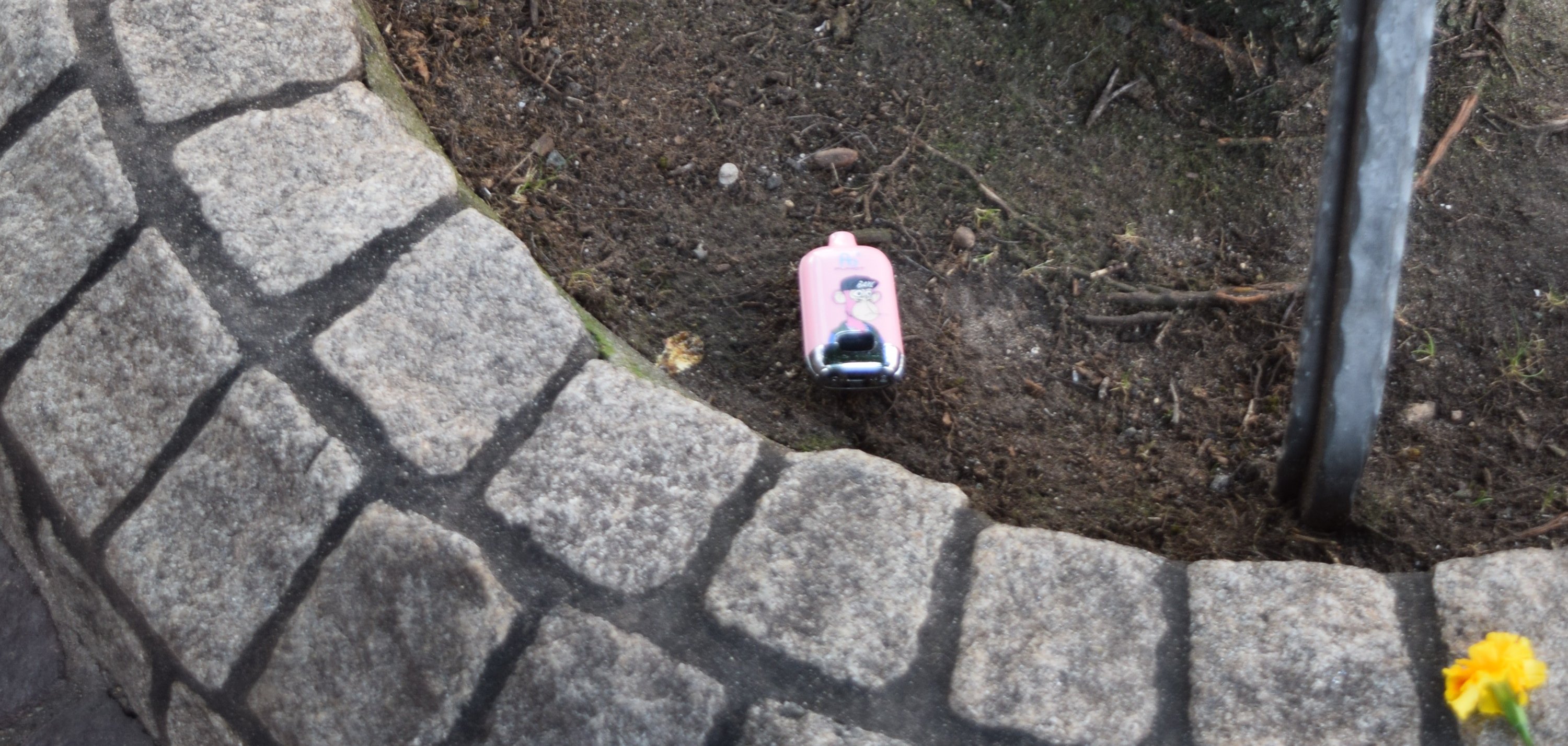 Vape-Gerät weggeworfen