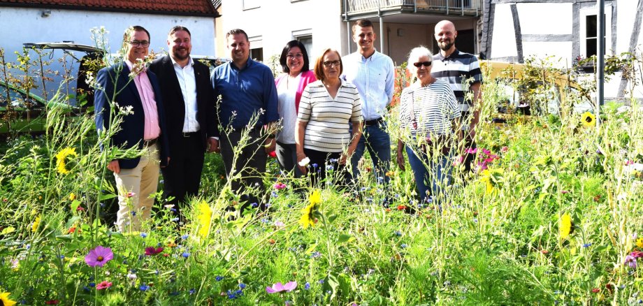 Vertretende vom Altstadtverein und von der Stadtverwaltung