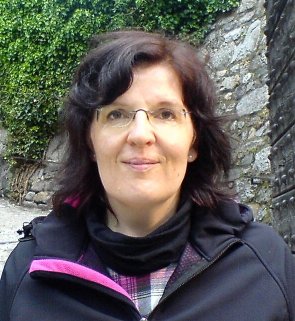 Dr. Sabine Oth Sabine Oth 3.jpg